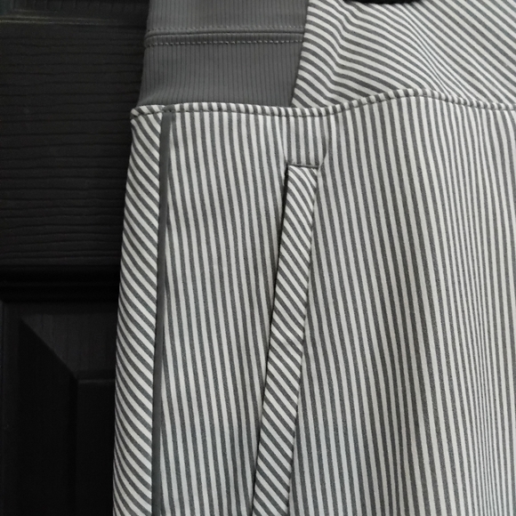 Athleta 'Brooklyn' Textured 16" Skort Athleisure Workout Casual Beach - Picture 8 of 16